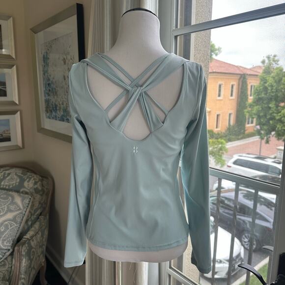 Sweaty Betty Blue Super Soft Rib Yoga Long Sleeve Top Criss Cross Back Size US 6 - Picture 3 of 9